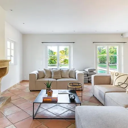 Magnifique Avec Piscine Et Hammam *