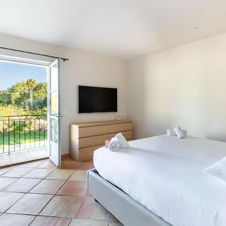 Magnifique Avec Piscine Et Hammam سان تروبيه