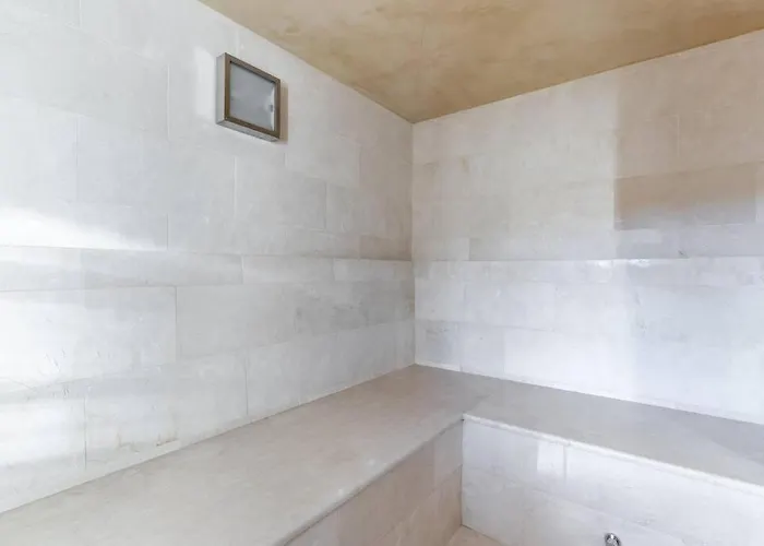 Magnifique Avec Piscine Et Hammam *