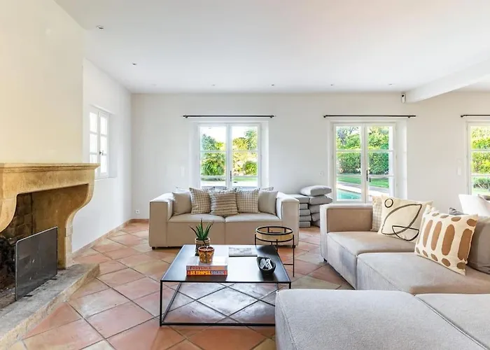 Magnifique Avec Piscine Et Hammam *