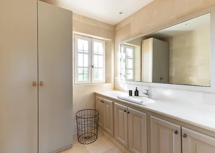 Magnifique Avec Piscine Et Hammam