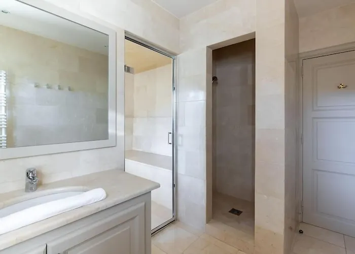 Villa Magnifique Avec Piscine Et Hammam *