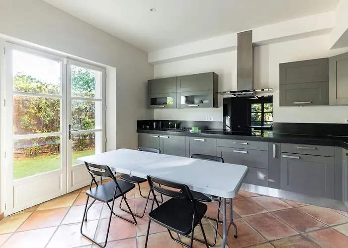 Magnifique Avec Piscine Et Hammam *